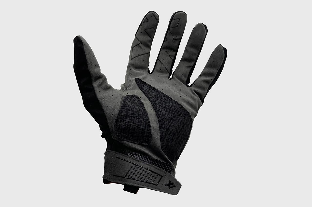 GLOVE - Image 2